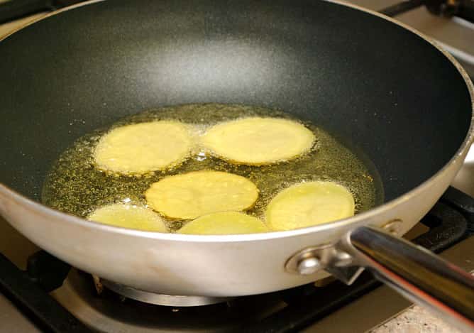 Подкормка картофеля мочевиной: секретная методика получения высокого урожая