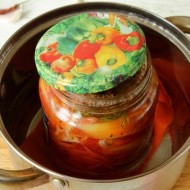 Популярные рецепты простых и вкусных овощных закусок на зиму