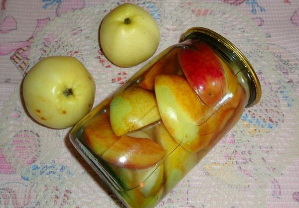 6 лучших рецептов приготовления маринованных яблок на зиму