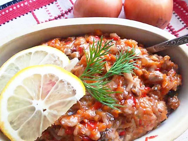 Вкусная грибная икра на зиму: 26 простых в приготовлении рецептов