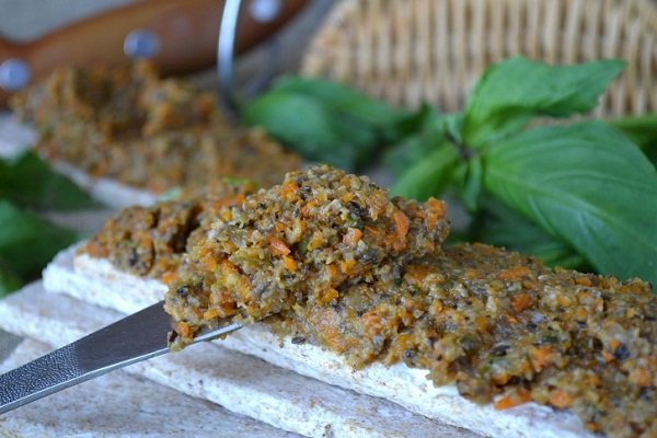 Вкусная грибная икра на зиму: 26 простых в приготовлении рецептов