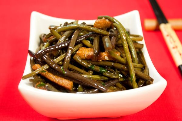 Cалат из папоротника: лучшие рецепты на любой вкус пошагово
